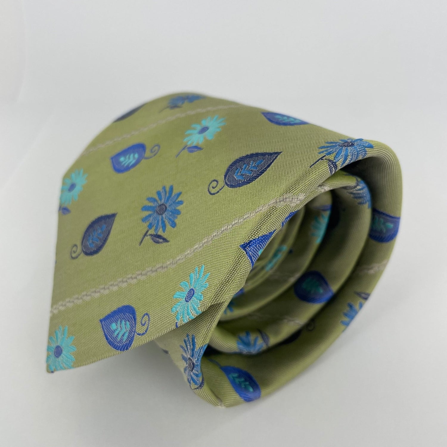 Silk Floral Neck-Tie - Premium Men's Patterned Shirt by Claudio Lugli | Bold Design, Tailored Fit, Best Printed Shirts