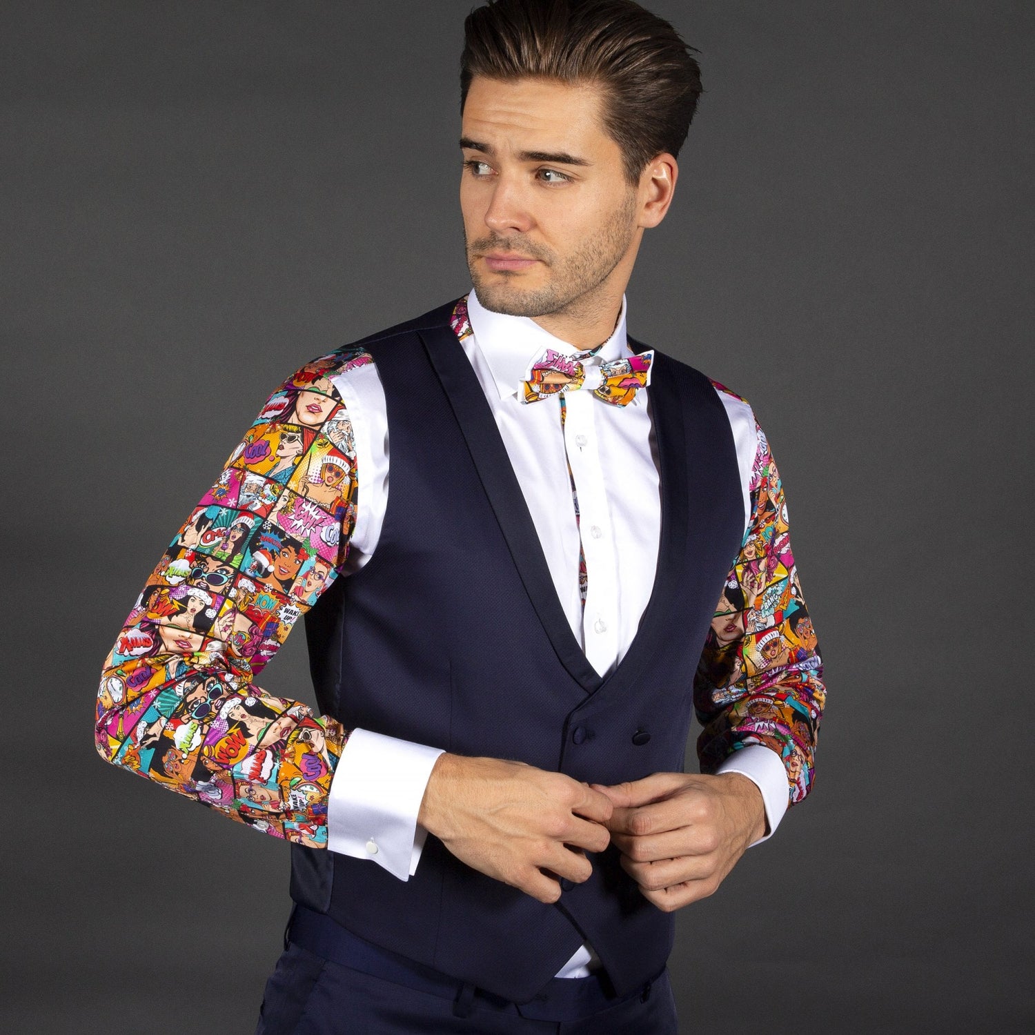 XMAS COMIC PRINTED TUXEDO SHIRT WITH BOWTIE