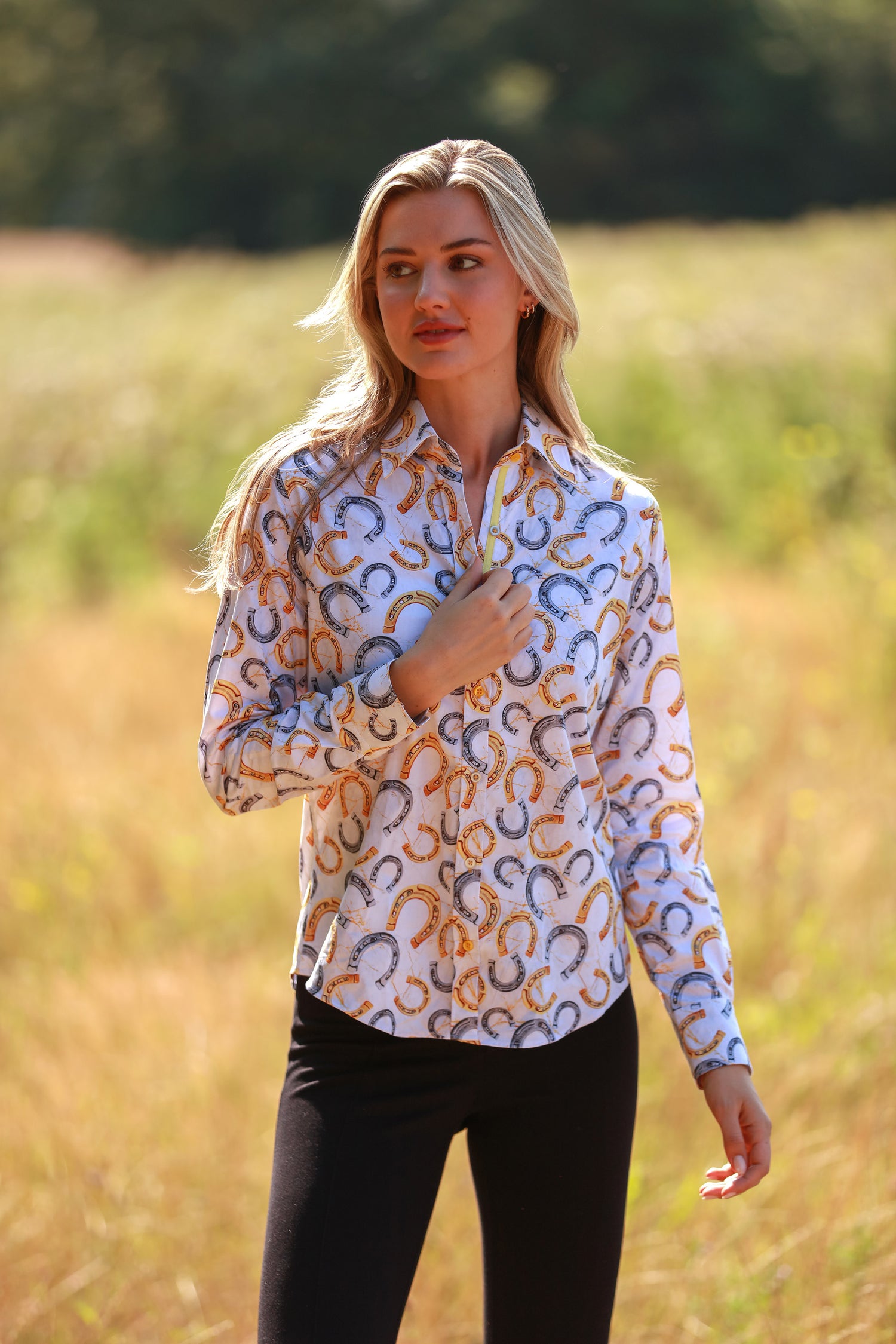 ORNATE HORSESHOE COLLECTION WOMENS  PRINT SHIRT