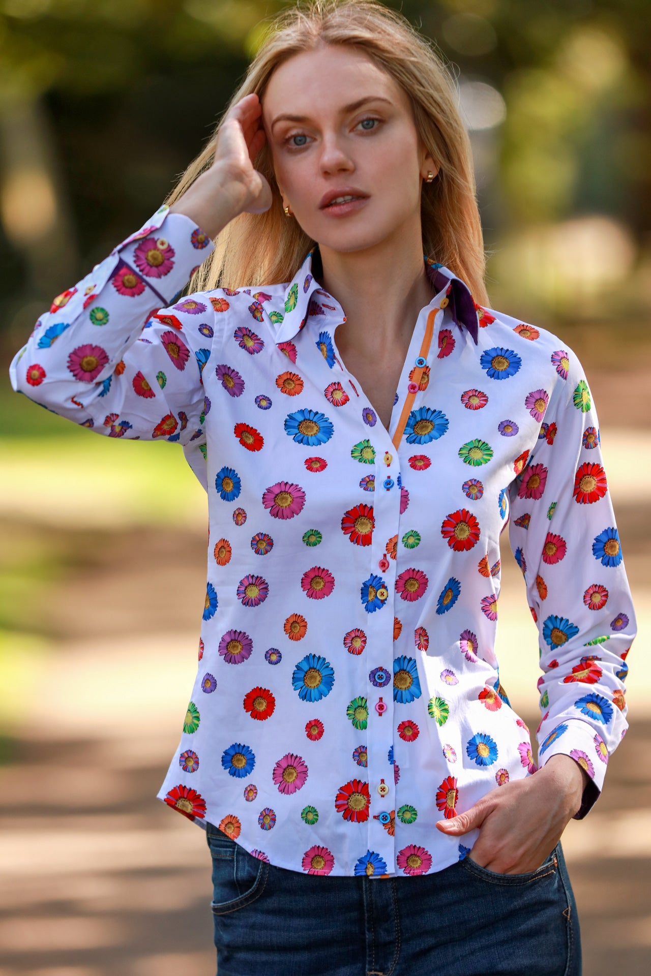 BLOOMING BLISS DAISY WOMENS PRINT SHIRT