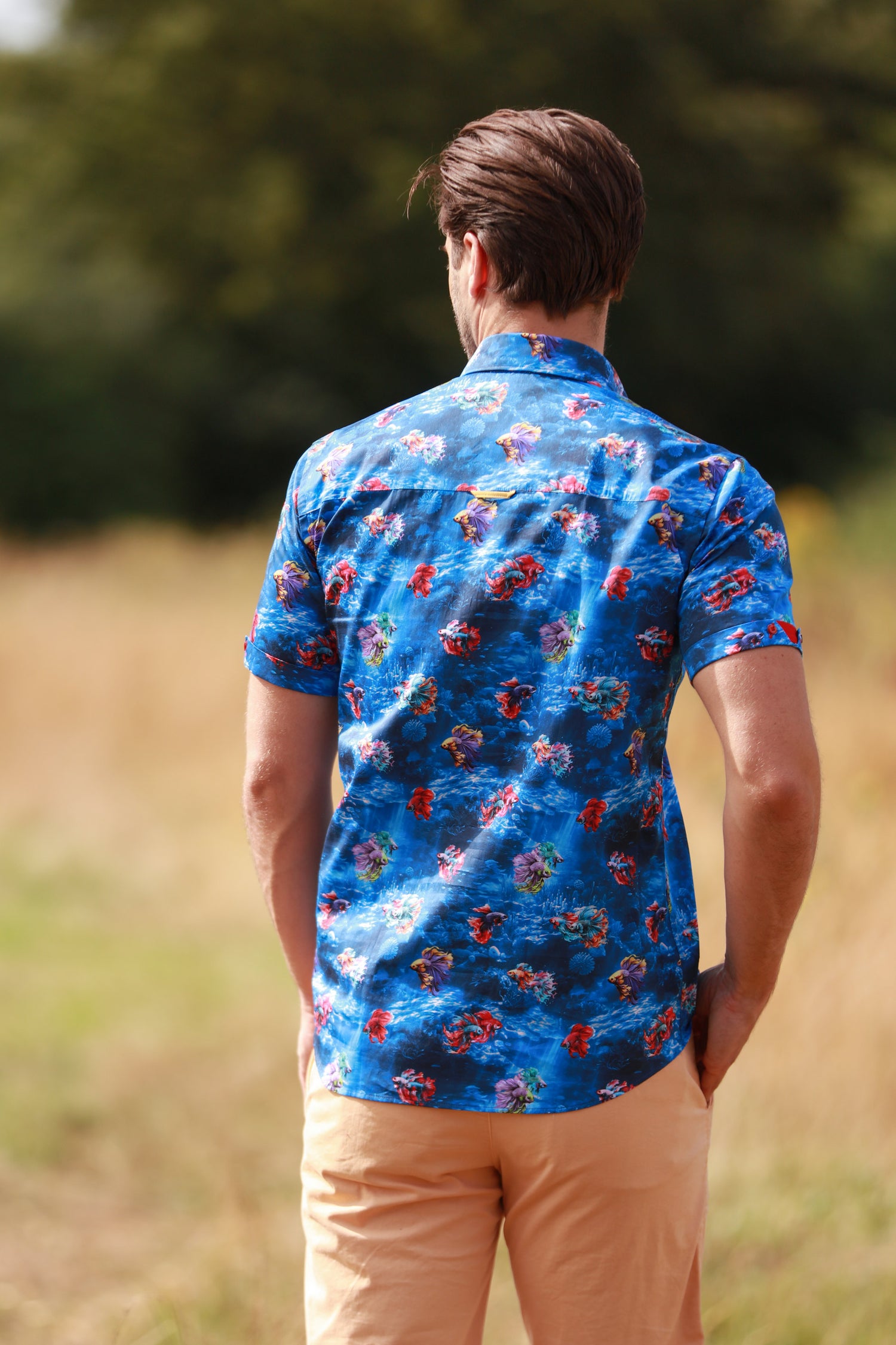 AQUATIC ALLURE. BETTA FISH PRINT SHORT SLEEVE SHIRT