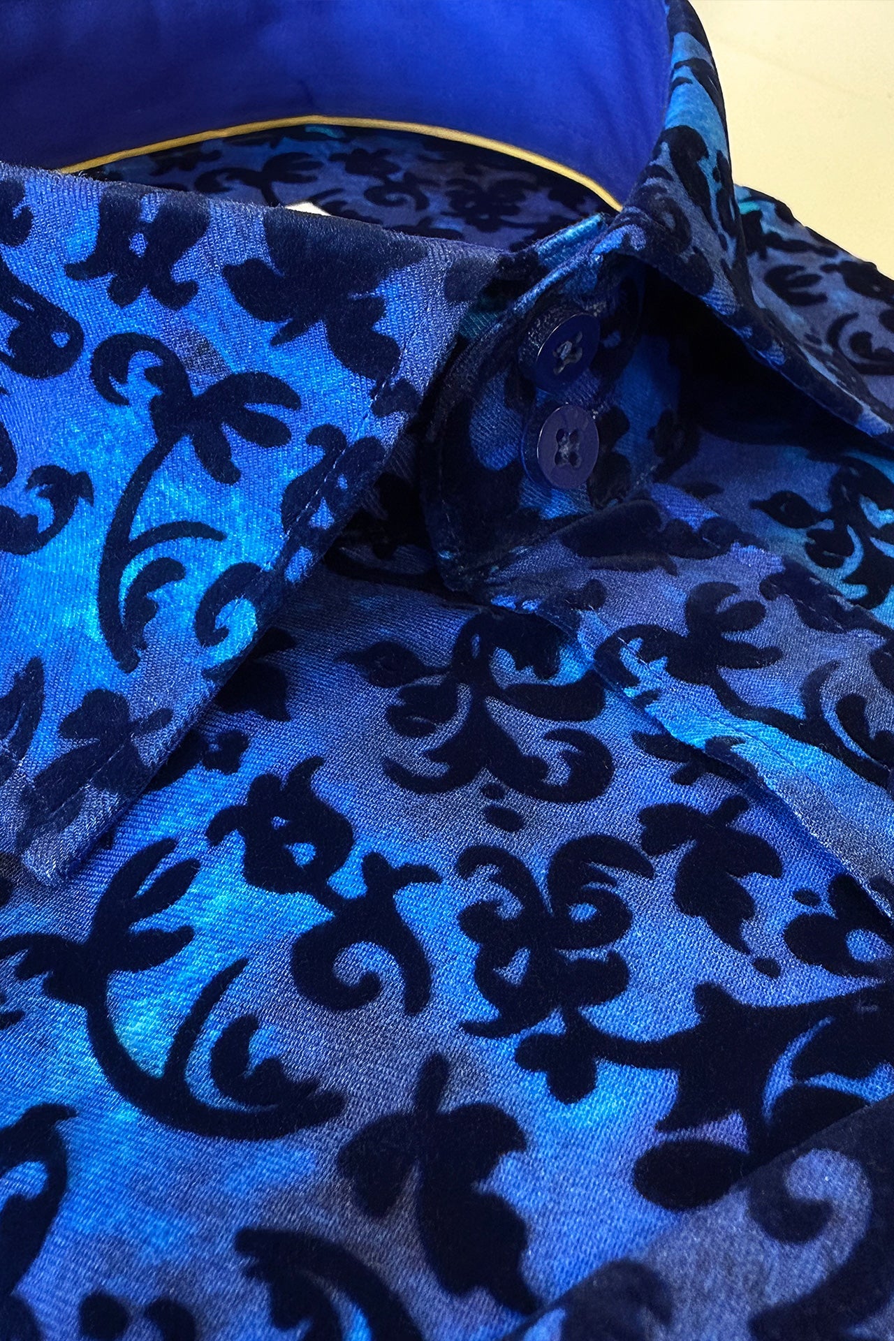 FLORAL FLOCKING SHIRT ON VIBRANT ELECTRIC BLUE TENCEL BASE - Claudio Lugli Shirts