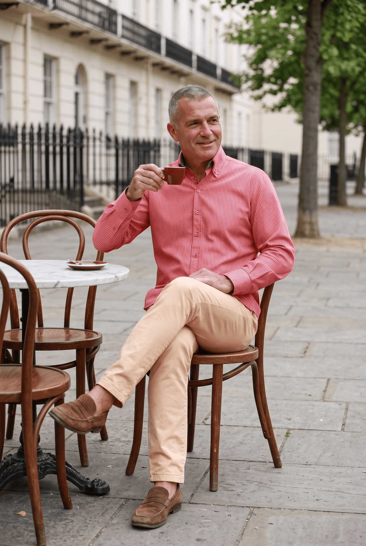 The signature double collar gives two ways to wear it, open and relaxed or layered and sharp.